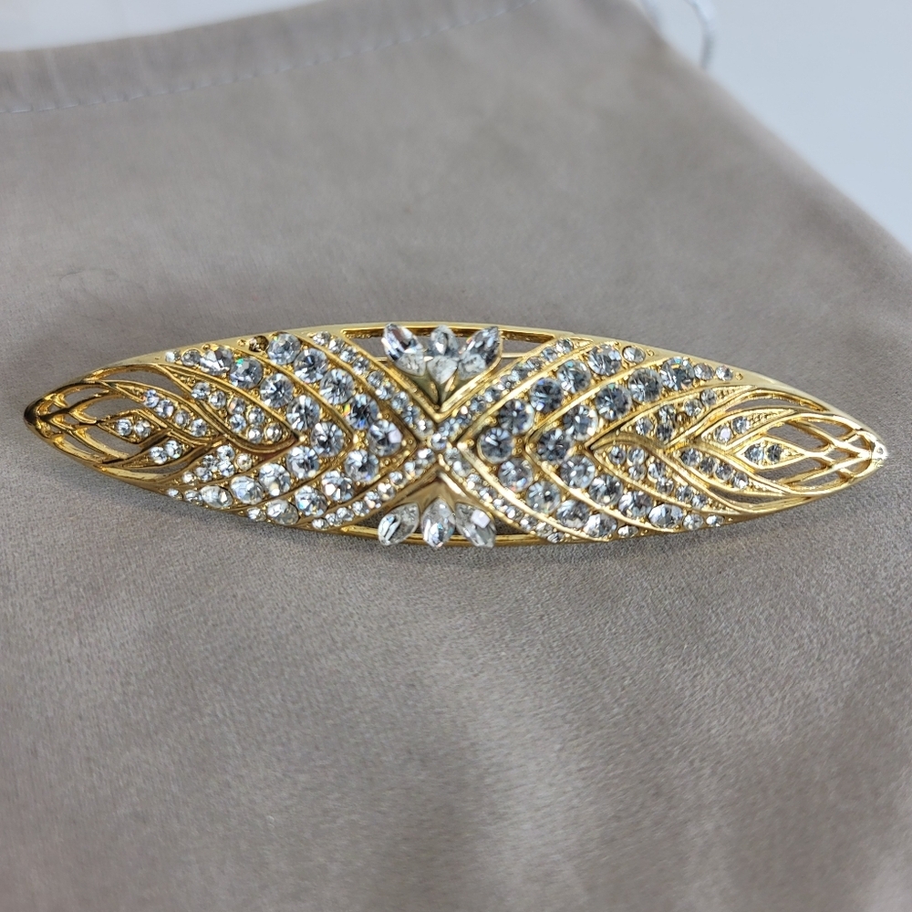 Crystal embellished goldtone vintage brooch